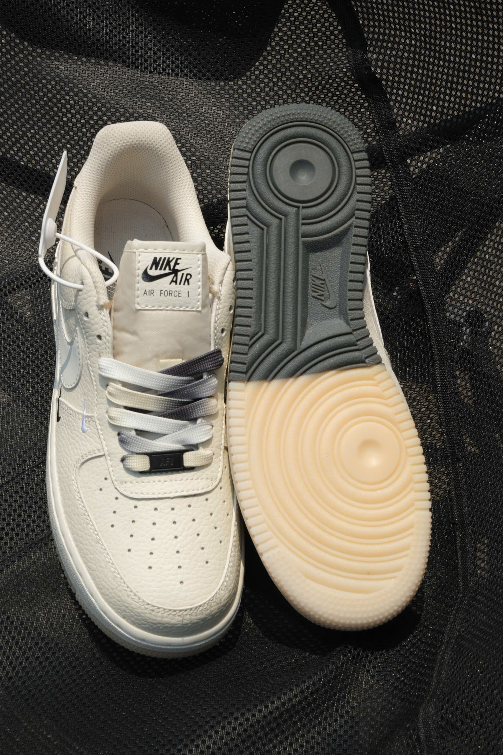 z7646324115402_d9cc00709e93b40cceb9cfae13ef628c