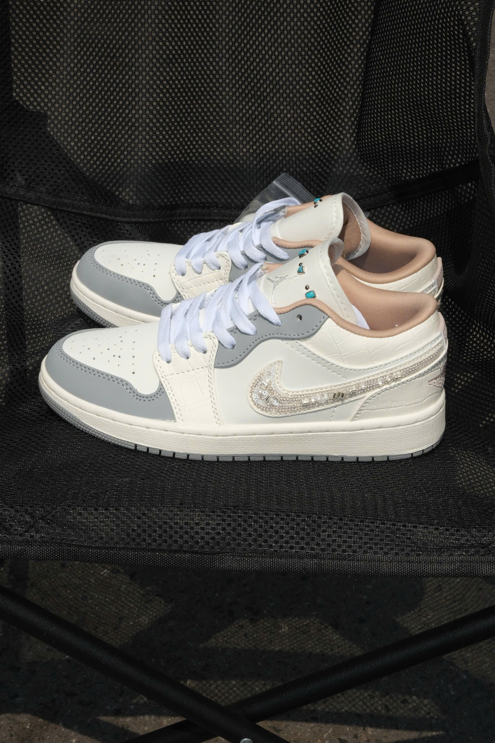 Giày Air Jordan 1 Low Sail Soft Pearl Gemstone  – JD1 Low Kem Đính Đá
